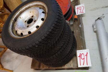 4 pieces of winter tires, rims 165 / 70r14c