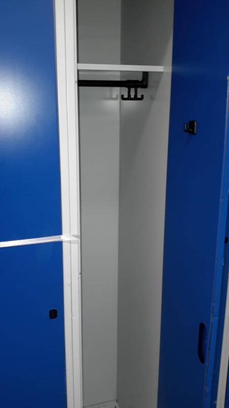 Lockers with 4 doors