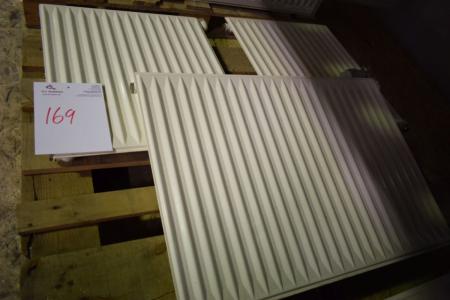 2 pcs. radiators, W 50 x H 55 cm + 1. B 80 x H 55 cm