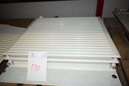 1 stk. radiator, B 80 x H 90 cm