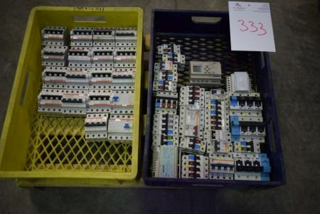 2 boxes of relays. 18 + 25 different sizes