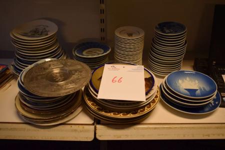 Lot div. Plates, ashtrays