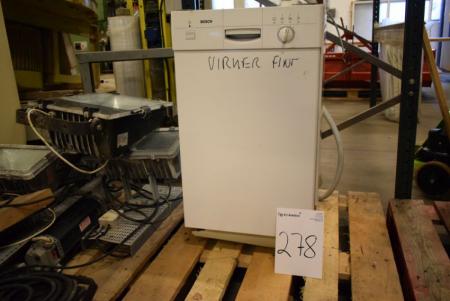 Opvaskemaskine, mrk. Bosch 45 x 82 cm