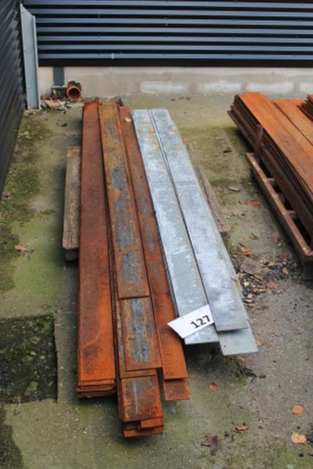 Various lengths of flat steel, both black and galvanized