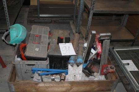 1 pl power tools, sikkerhedshjælme, plastic toolboxes, many parts for water drill / vacoompumpe
