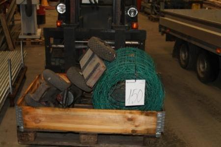 1 rl green wire fence, 1 manual hydraulic pipe bender, 2 plate dogs
