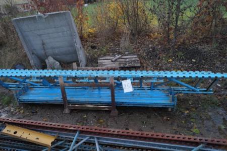 1 subjects pallet rack 443 with 8 beams 300 cm