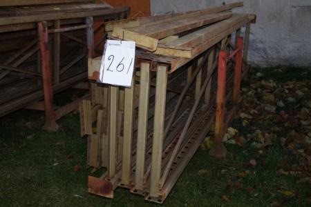 Pallet racking with 3 subjects 352 cm and 24 stringers 251 cm