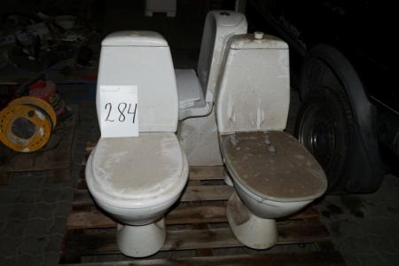 3 stk toiletter.