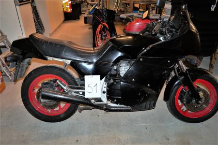 Motorcykel Suzuki GSX 750 4 cyl Km 83665 reg.nr. HD 13102, uden nr. plader nem at syne