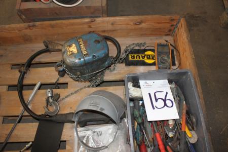 Demag electric hoist 125 kg. + Box with tools