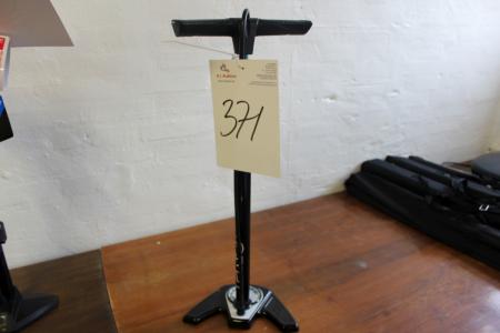 Cykelpumpe med måler NY! PRO