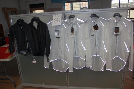 4 pcs. rain jackets str. L + XL + XXL and 2 bike jackets str. 8 and 12 years