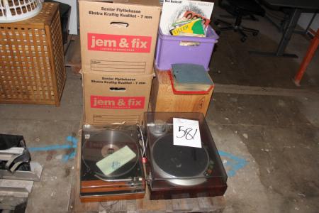 Pallet with 2 turntables + many Lp plates