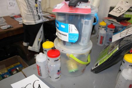 Saddle + drinking bottles + bucket care products for bicycles