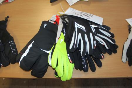 5 pair of bike gloves str. XL