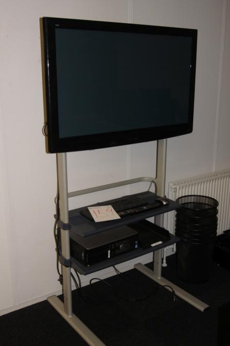 42" Tv, fjernbetjening medfølger. Modelnr. TX-P42C2E, med computer