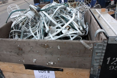 (3) pallets with various cables and working lamps