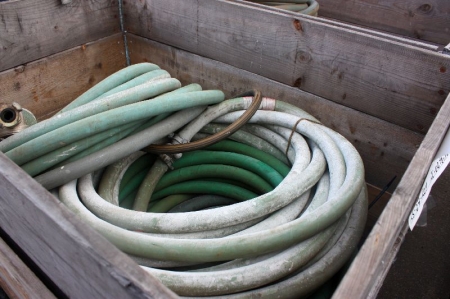 (1) pallet with flex hoses + (2) pallets with air hoses