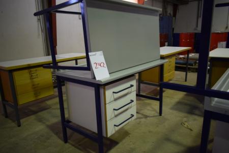 Skrivebord med 3 skuffer. Skufferne kan flyttes, 60 x 118 + skrivebord uden skuffer, 60 x 118 cm