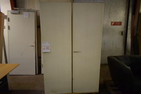 2 pcs. tall cabinets. Both 60 x 163 cm. Without shelves and rod