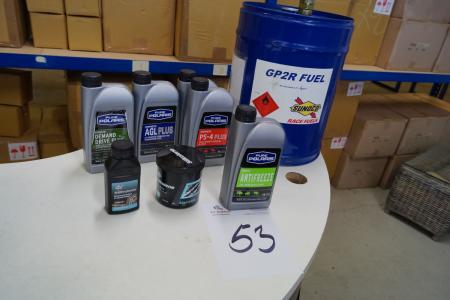 Demand dry plus 1 liter , Agl + 1 Liter, ps-4 + 2 liter, universal bremse væske, pro re2, 1 liter anti freeze, GD2R fuel anslået 20 liter.