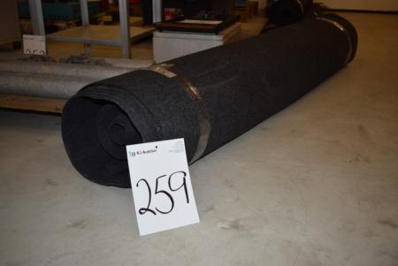 1 stk. Nålefilt tæppe. Ca. 60 kvm