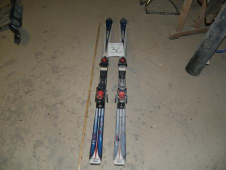 Atomic carving skis, 155 cm