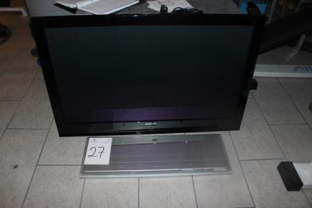 55 "flat screen TV Samsung with remote control and wall bracket