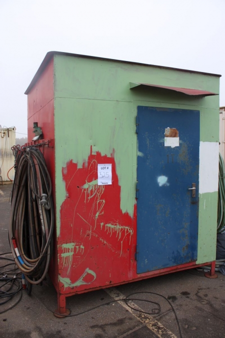 Container with power cables and welding cables + content in container
