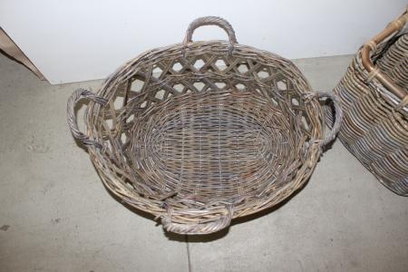 Bundled with 5 tæppebankere + set of 3 baskets + basket with 2 compartments + basket