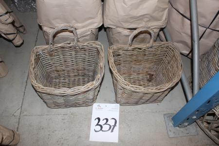 23 baskets with one handle