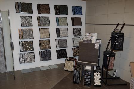 Various exhibition tiles in various dimensions. The posts included.
