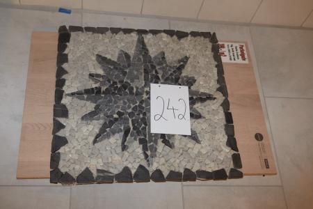 1 Stück. Mosaikplatte 65 x 65 cm. Etwas beschädigt, fehlen einige Steine
