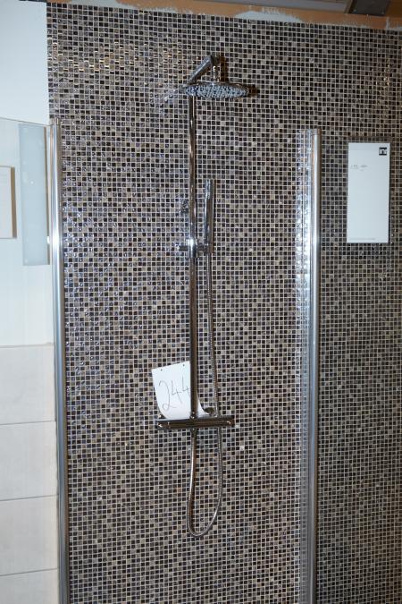 Inr Linc 21 head shower with thermostatic mixer tap and hand shower. Head shower 20 cm. To be dismantled by the buyer.