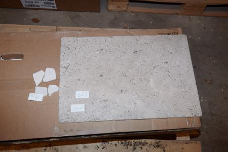 Gulv fliser. Marmor Botcino Brud, ca. 3 kvm. Marmor Chairo Antik, str. 40x60 cm. Ca. 8,64 kvm.