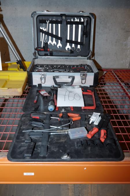 Værktøjskuffert med blandet værktøj