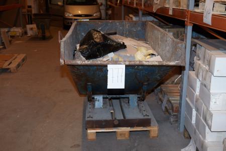 Tilt waste container to truck note with content !!