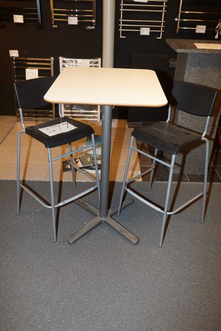 1 Stück. Hoher Tisch + 2 Stühle von IKEA.