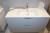 Aspen A100 Grand bademøbel bestående af: vask i procelæn 101x46 cm i hvid med vandhane fra INR i krom. Underskab 100x57x45 cm, med 2 soft close skuffer, indlægningsmåtte i øverste og nederste skuffe, tandbørsteholder, fire skuffeindsatser og eludtag.