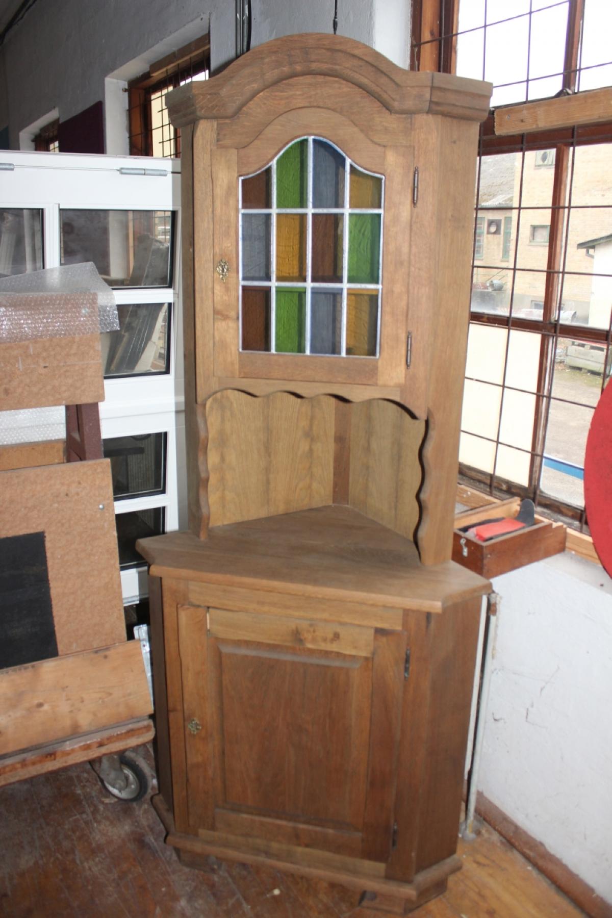 Complete hunting / inn in acid-washed oak: bench for 8 people with