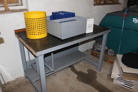A workbench with drawer 1380 x 800 mm