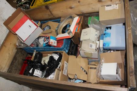 Pallet with various electrical items, etc.