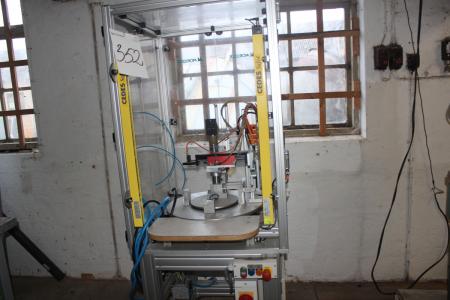 Druckmaschine Mörlach mit montiertem Schutztür