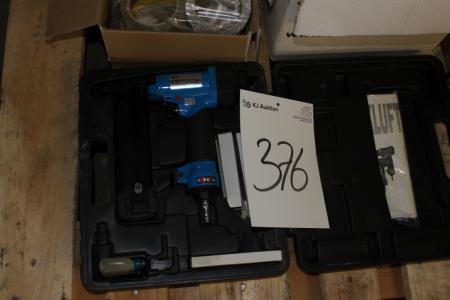 Klammepistol til luft + kasser med selvklæbende tape
