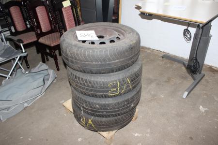 4 stk dæk med fælge 195/65 R 15 5-huls
