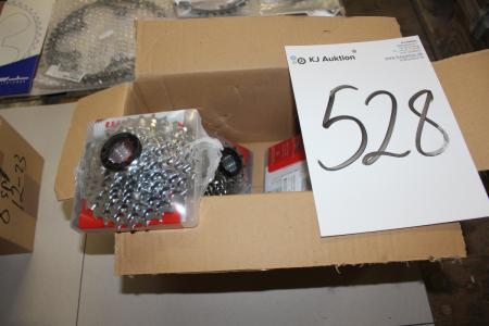 Box with 5 gear pairs labeled Sram
