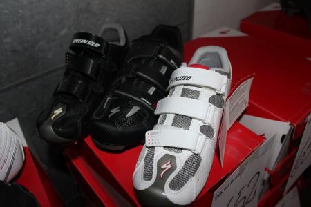 3 pairs of cycling shoes size 38