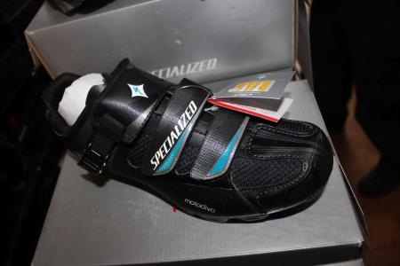 2 pairs of cycling shoes str. 41