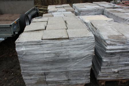 Pallet with granite tiles 30 x 30 cm thickness 20 mm approx 36 m2